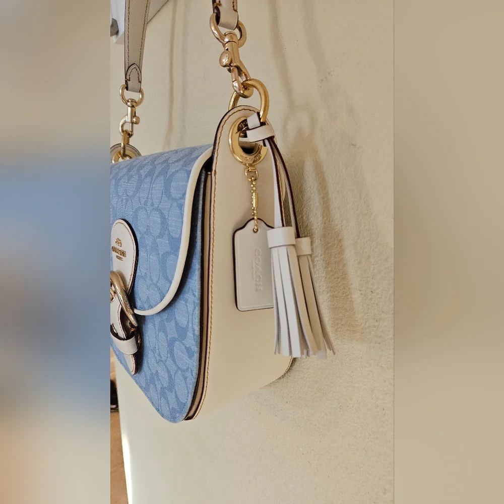 Coach Kleo Shoulder Bag In Signature Chambray